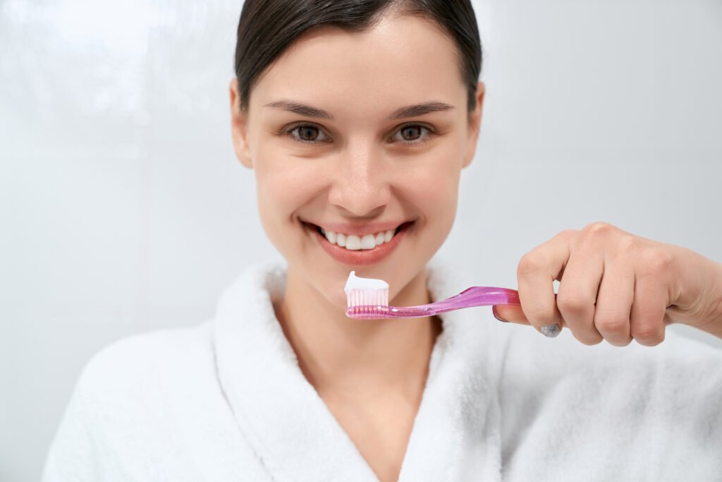 Mouthwash: Benefits and How to Use It Right